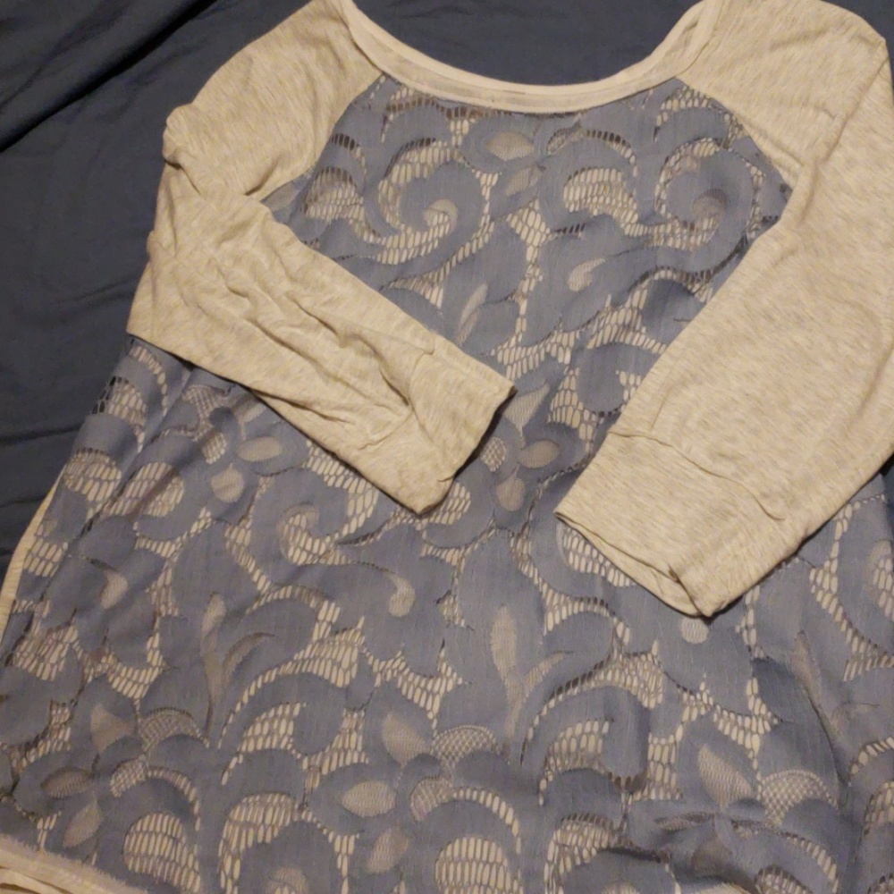 3/4 length shirt